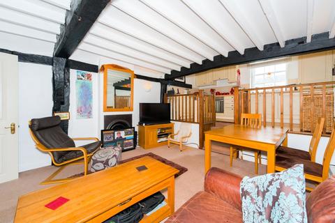 Flat 1, 9 High Street, Ewell, Epsom, KT17 1SG