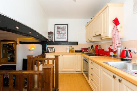 Flat 1, 9 High Street, Ewell, Epsom, KT17 1SG
