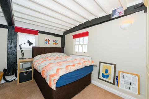 Flat 1, 9 High Street, Ewell, Epsom, KT17 1SG