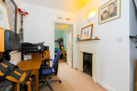Flat 1, 9 High Street, Ewell, Epsom, KT17 1SG