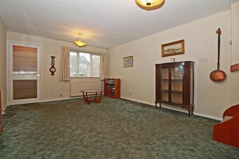 5 Barnsnap Close, Horsham, RH12 5XY