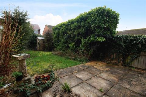 5 Barnsnap Close, Horsham, RH12 5XY