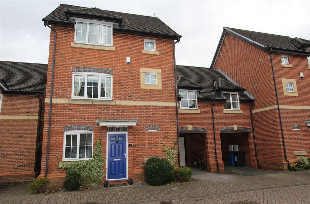 Springbank Gardens, Lymm 4 bed semidetached house £385,000