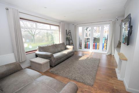 33 Hawthorn Crescent, Marton In Cleveland, Middlesbrough, TS7 8DP