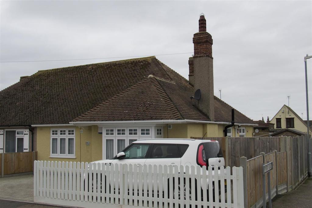 Oakdale Road, Herne Bay 2 bed semidetached bungalow £360,000