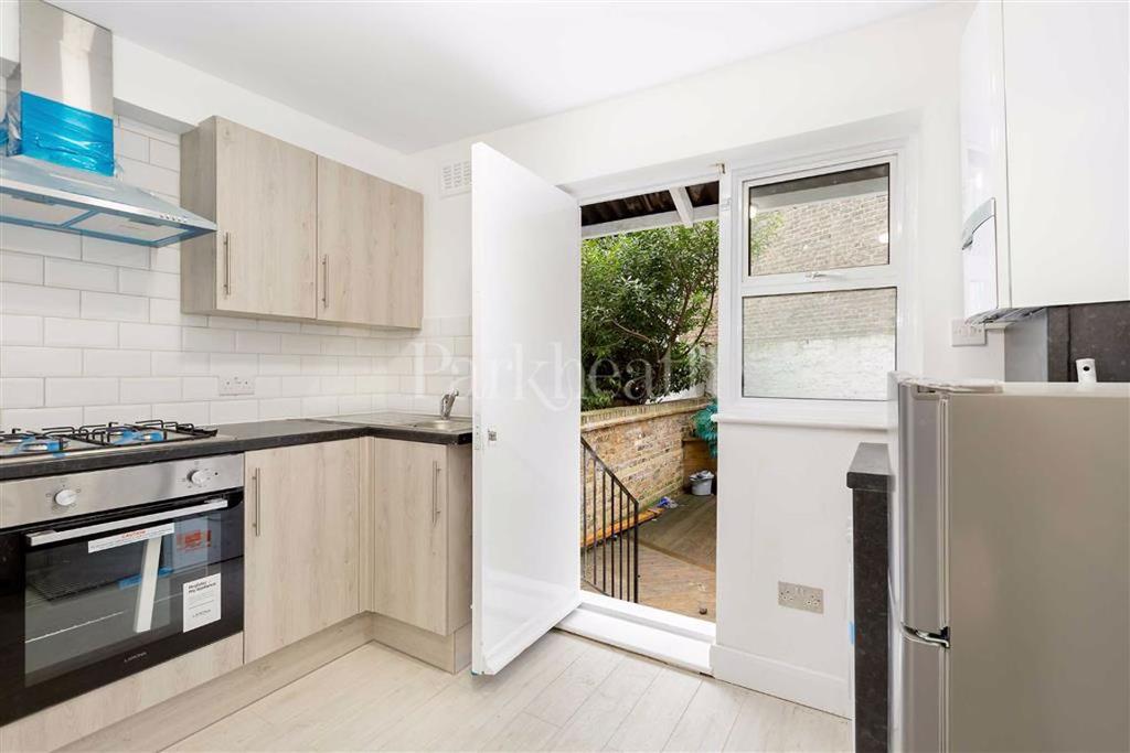 Chippenham Road, Maida Vale, London Studio £997 pcm (£230 pw)