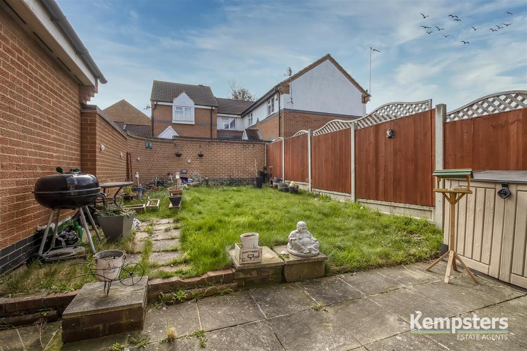 Rear Garden 1.jpg