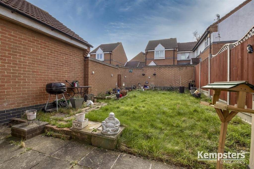 Rear Garden 2.jpg