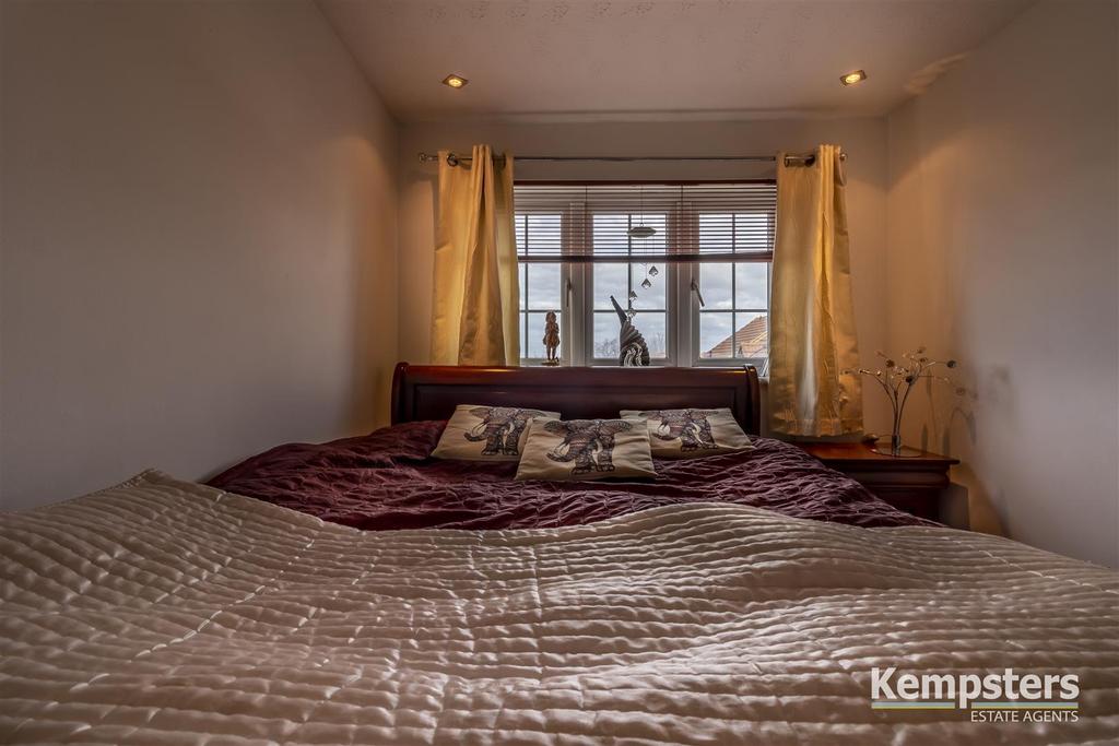 Bedroom 1 2nd.jpg