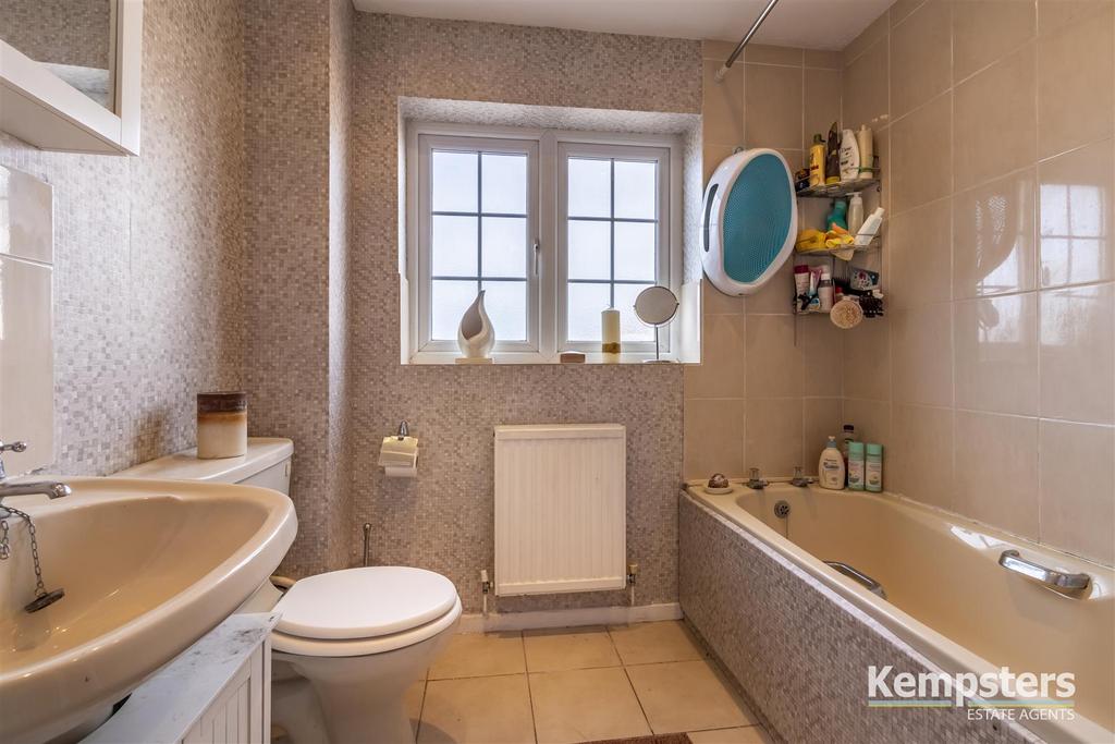 Bathroom.jpg