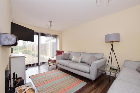58 Brightside, Billericay, CM12 0LE