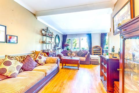 50 Exton Road, Bournemouth, BH6 5QG
