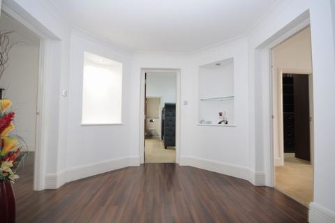 3 bedroom apartment to rent, Forum Magnum Square, County Hall, Waterloo, LONDON, London, SE1