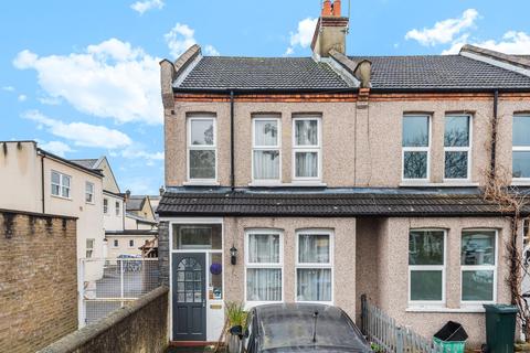 103 Ravenscroft Road, Beckenham, BR3 4TN