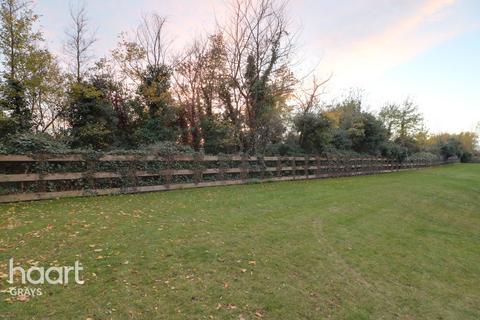 1 Talus Close, Purfleet-on-thames, RM19 1SF