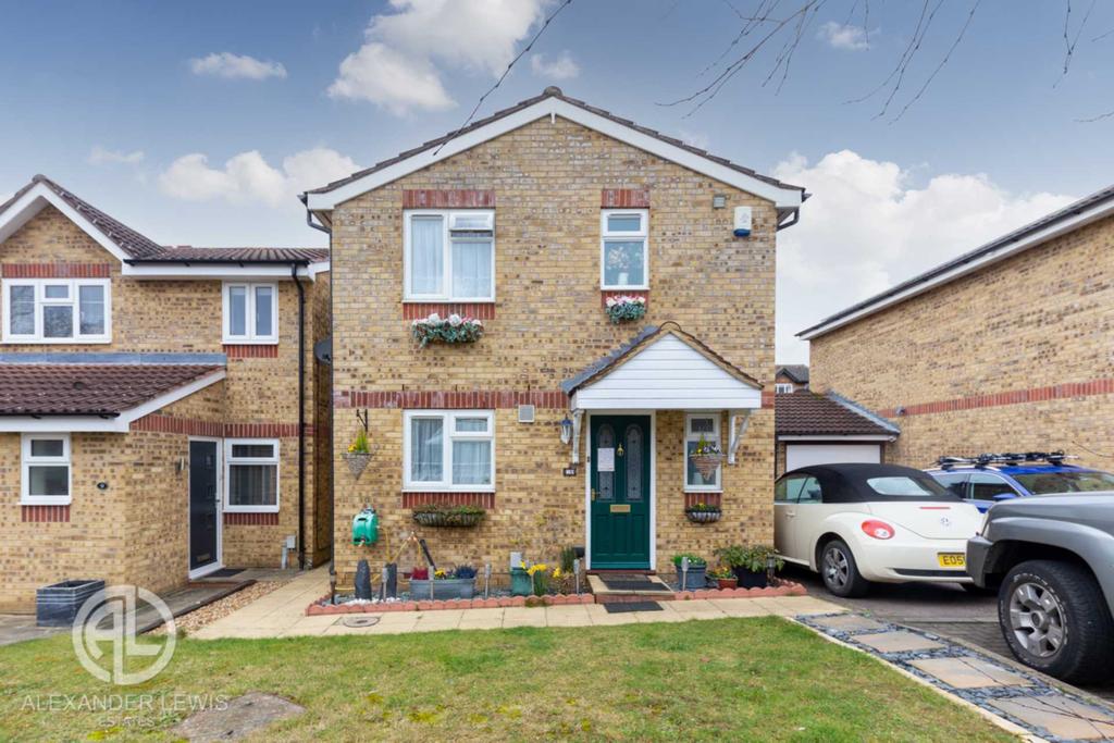Peppercorn Walk, Hitchin, SG4 0EU 3 bed link detached house £465,000