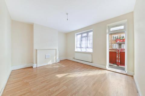 3 bedroom flat for sale - Arica Road, London SE4