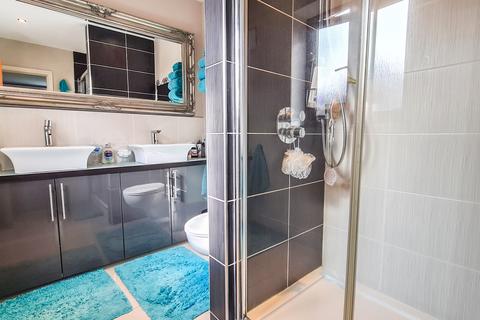 Dunrobin Friary Island, Wraysbury, Staines-upon-thames, TW19 5JS