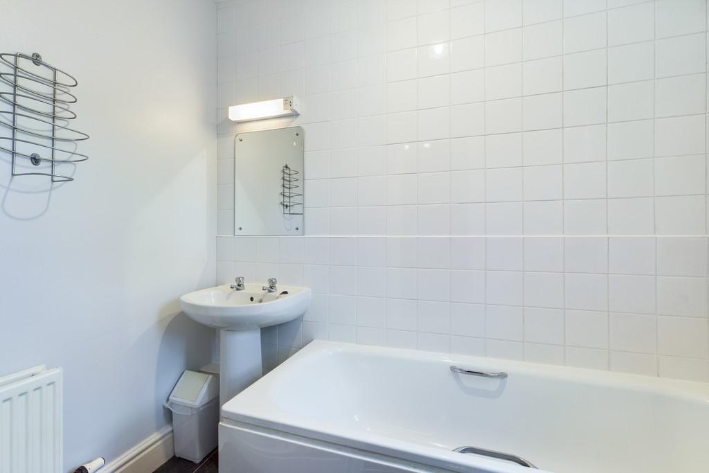 Bedroom 5 en-suite