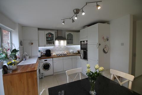 116 Atkinson Road, London, E16 3LS