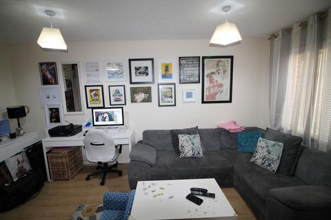 15 Rawsthorne Close, London, E16 2JR