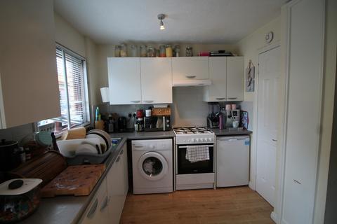 15 Rawsthorne Close, London, E16 2JR