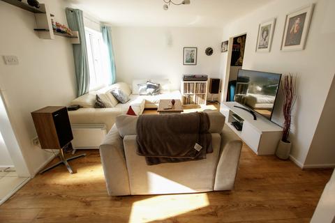 67 Mitchell Avenue, Hartley Wintney, Hook, RG27 8HG