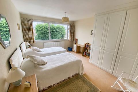 15 Anglesey Close, Allesley, Coventry, CV5 9GB