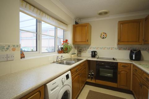 10 Midholm, Cherry Willingham, Lincoln, LN3 4DA