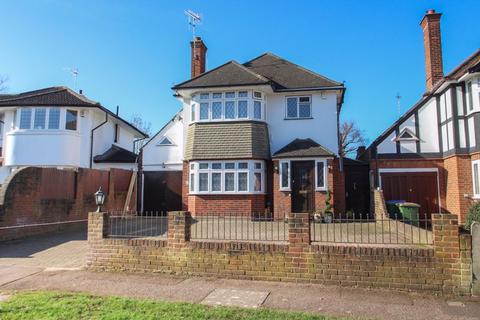 49 Manor Drive, Hinchley Wood, Esher, KT10 0AZ