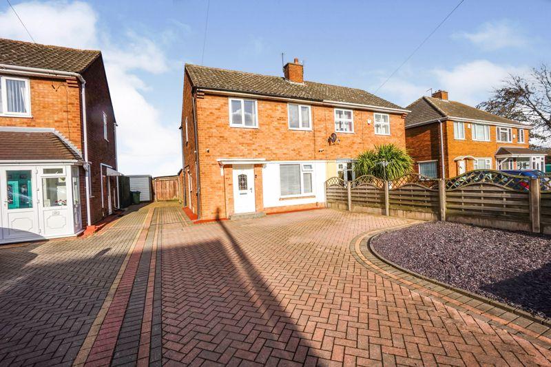 Kent Road, Wednesbury 2 bed semidetached house £150,000
