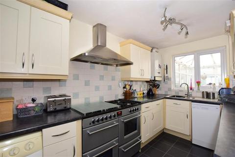 12 Lambarde Close, Halling, Rochester, ME2 1DE