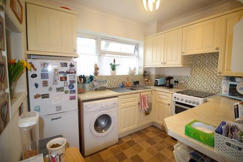 4, Addison Court, 132 Addison Road, Caterham, CR3 5LY