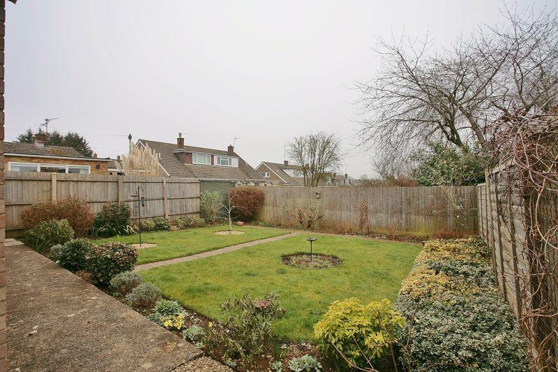 Freemans Road, Bodicote 2 bed detached bungalow £299,950