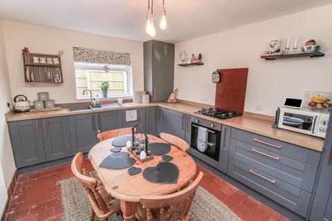 21 Cross Edge, Brown Edge, Stoke-on-trent, ST6 8SB