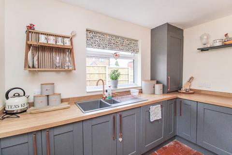 21 Cross Edge, Brown Edge, Stoke-on-trent, ST6 8SB