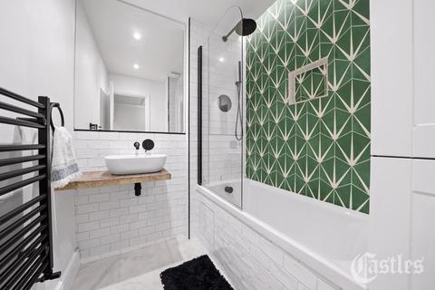 Flat 2, 14 Trinity Road, London, N22 8LB