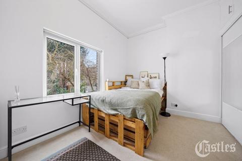 Flat 2, 14 Trinity Road, London, N22 8LB