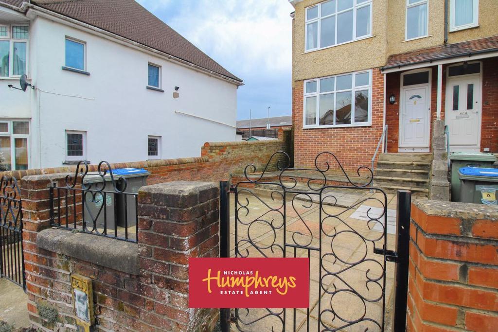 Tennyson Road, Portswood, SO17 5 bed house £2,000 pcm (£462 pw)