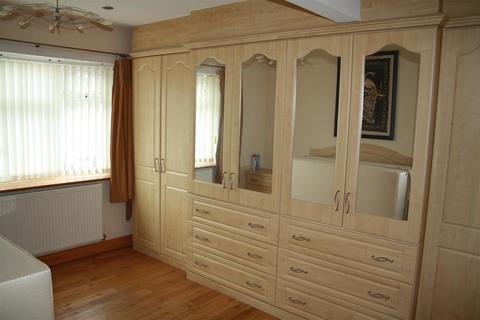 2 Cae Blodau, Kinmel Bay, Rhyl, LL18 5LX