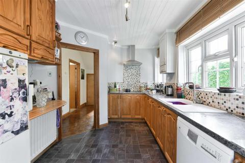 12 Lower Hill Road, Epsom, KT19 8LT