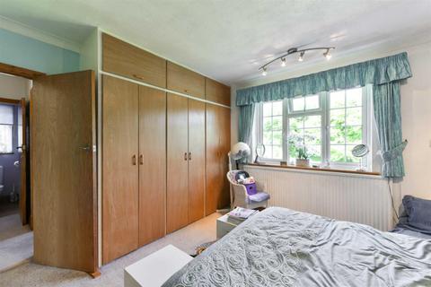 12 Lower Hill Road, Epsom, KT19 8LT