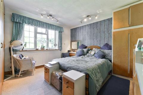 12 Lower Hill Road, Epsom, KT19 8LT