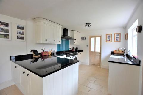 4 bedroom semi-detached house for sale - Casterton Road, Stamford
