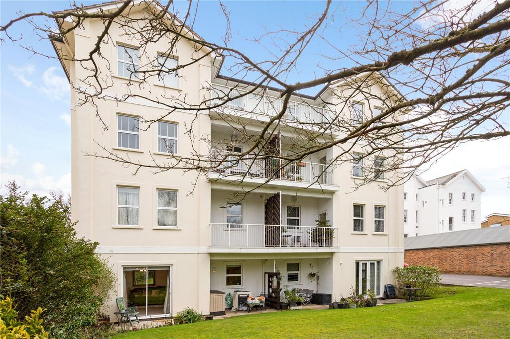 10 Pembridge Court