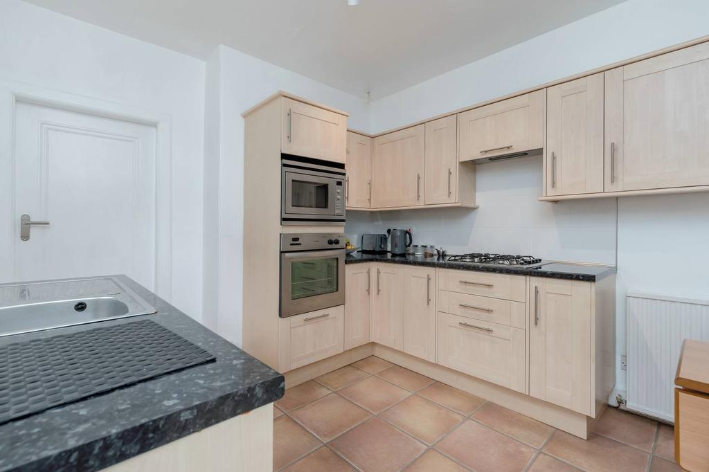 30 Boreland Road, Inverkeithing, KY11... 2 bed detached bungalow £235,000