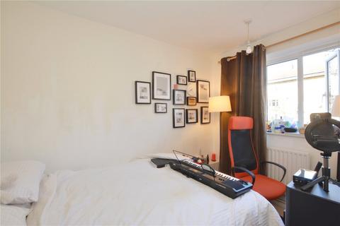 3 bedroom apartment for sale, Paynell Court, Lawn Terrace, Blackheath, London, SE3
