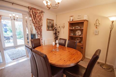6 Crane Drive, Burntwood, WS7 4SW