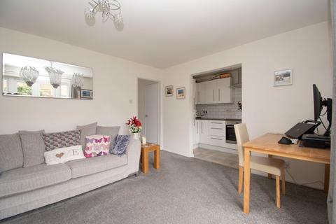 6 Abinger Close, Stevenage, SG1 1SW