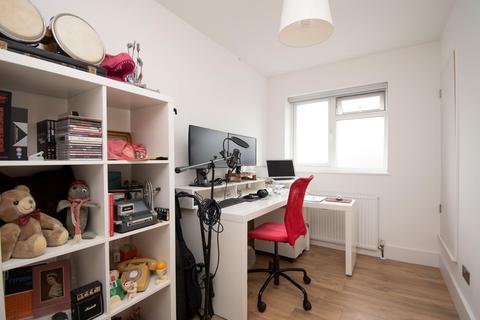 86 Briardale, Stevenage, SG1 1TR